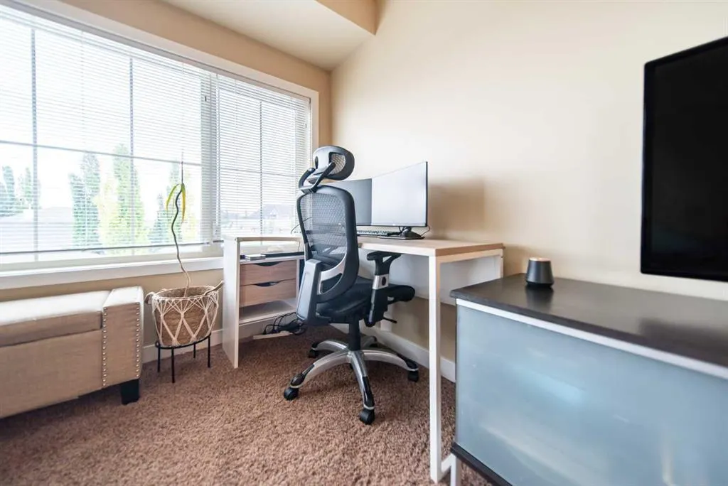 230 Eversyde Boulevard SW, #4201