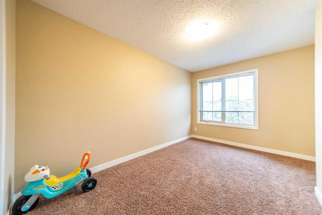 230 Eversyde Boulevard SW, #4201