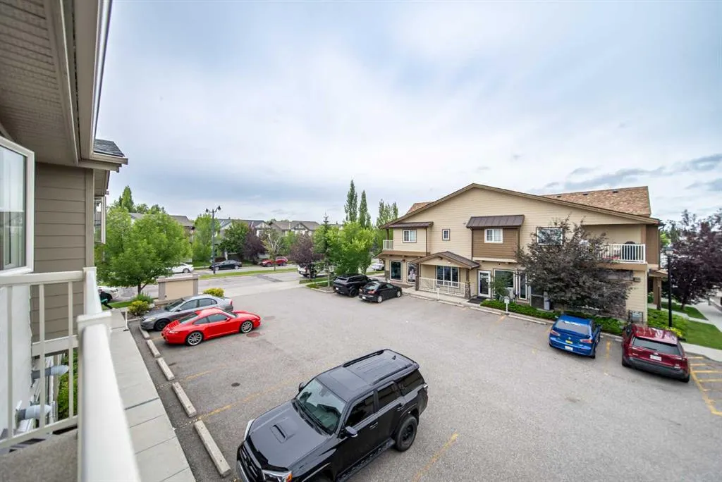 230 Eversyde Boulevard SW, #4201