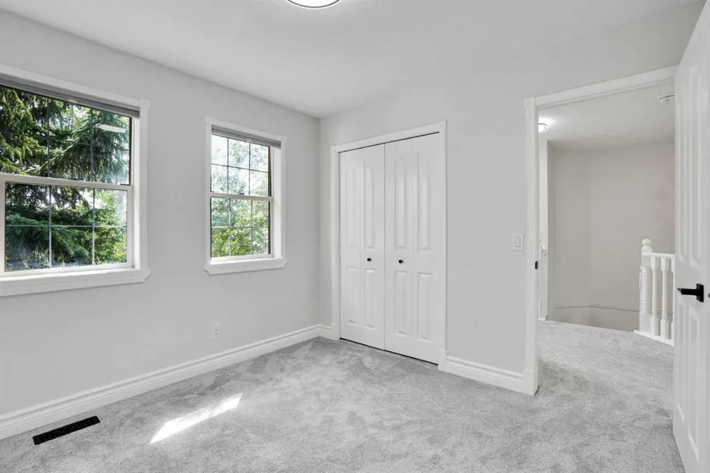 20 Chaparral Drive SE