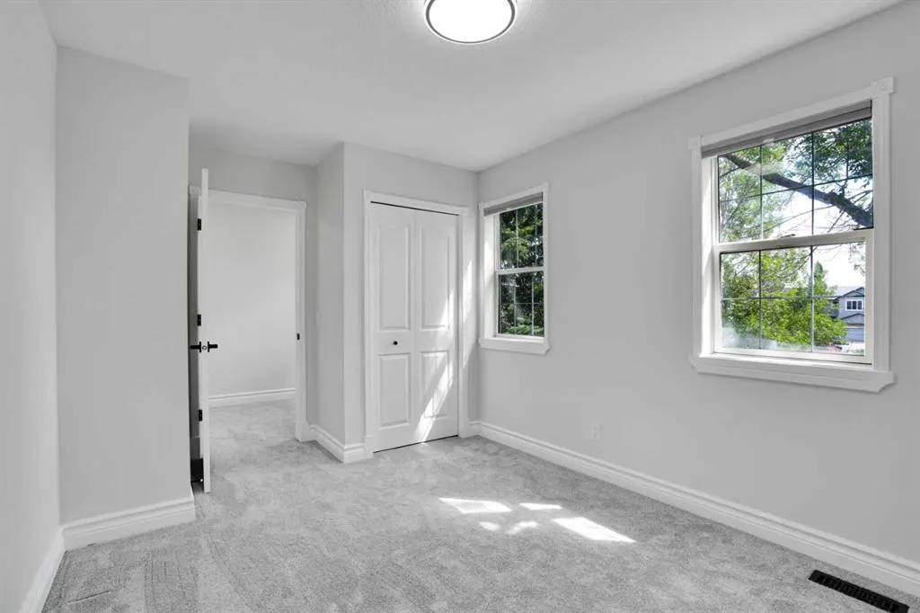 20 Chaparral Drive SE