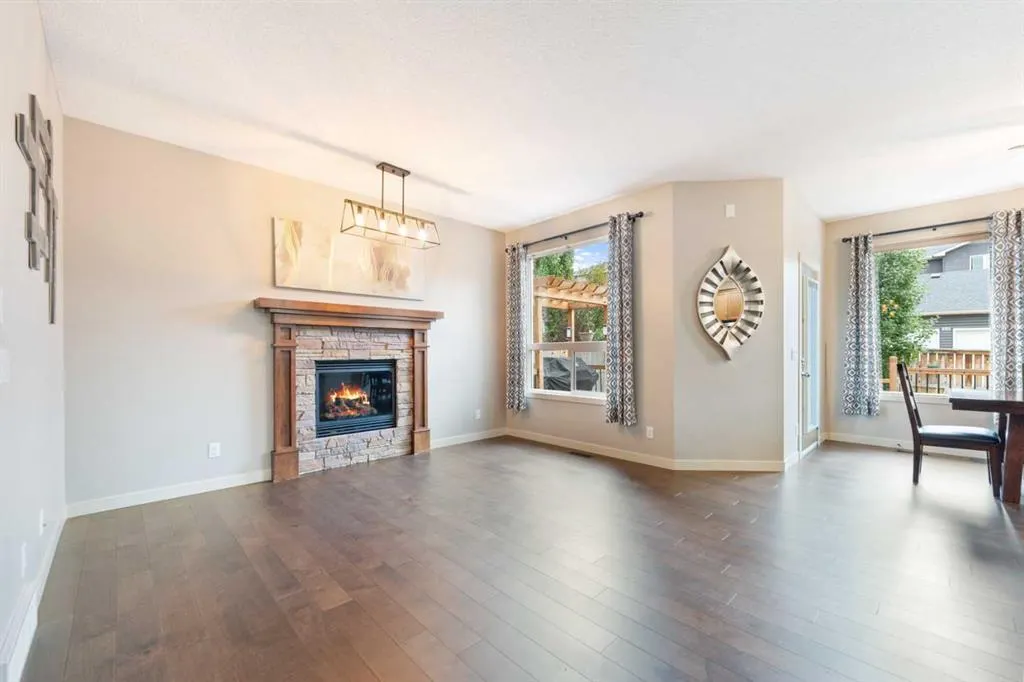 7 Westridge Green