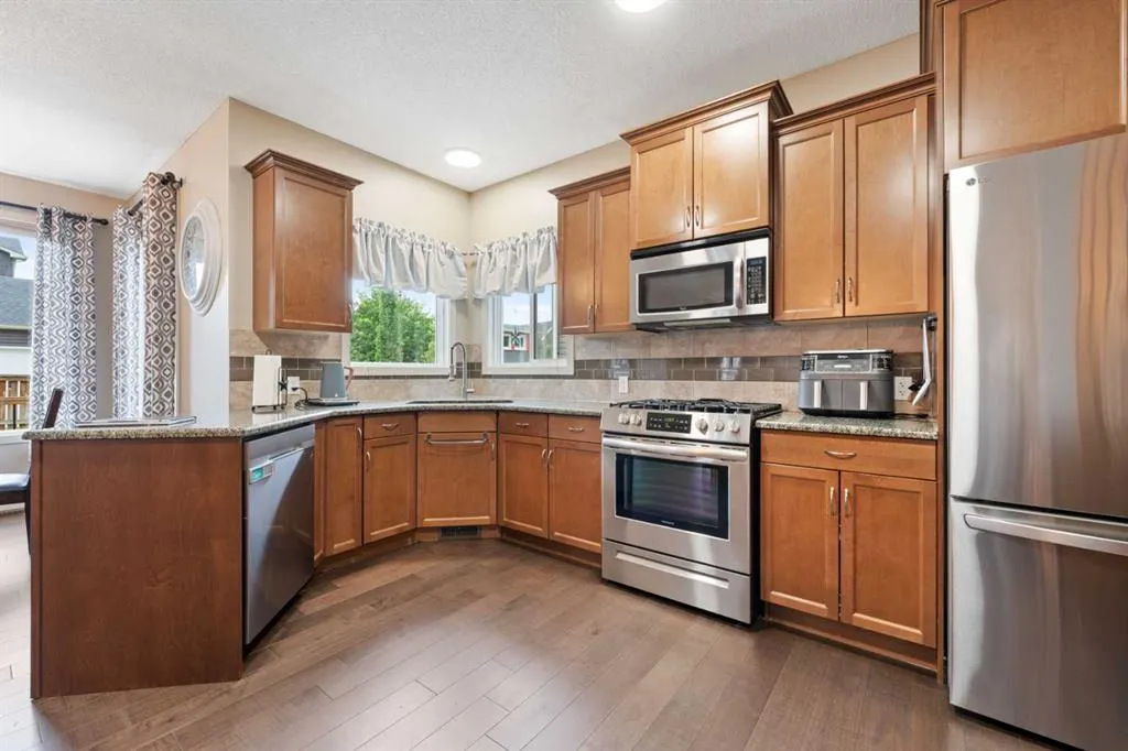 7 Westridge Green