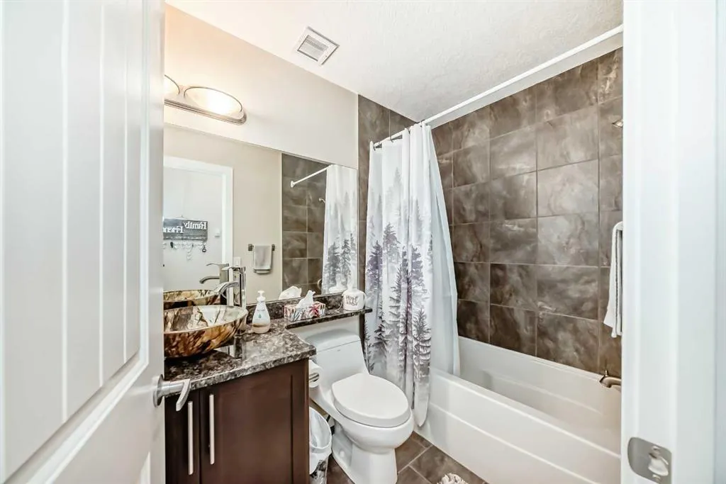 1005B Westmount Drive, #314