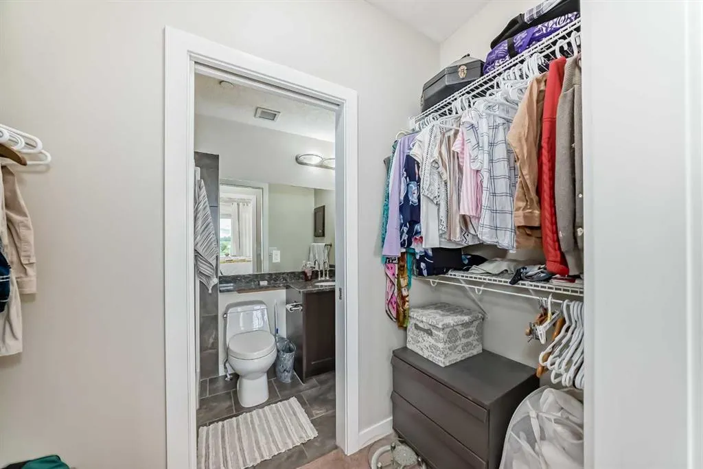 1005B Westmount Drive, #314