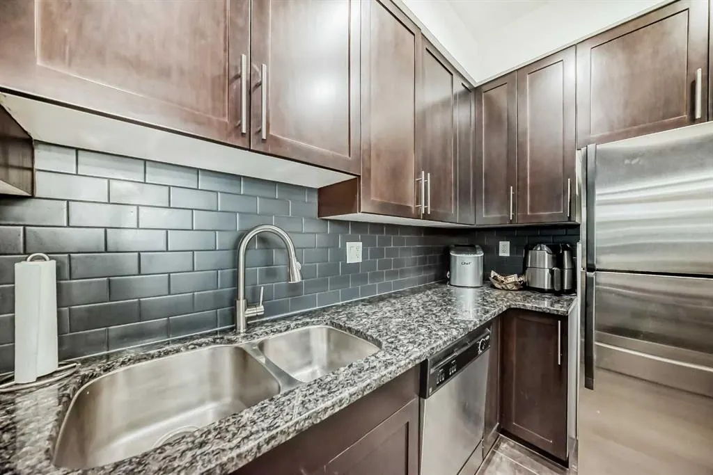 1005B Westmount Drive, #314
