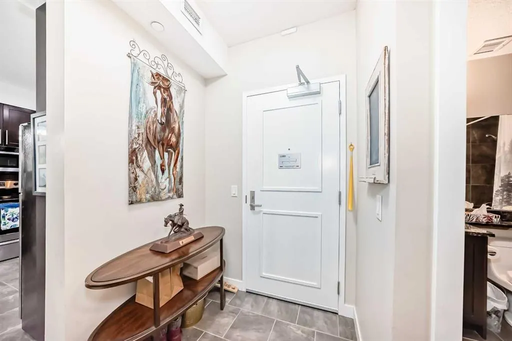1005B Westmount Drive, #314