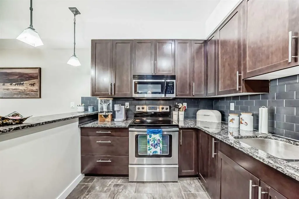 1005B Westmount Drive, #314