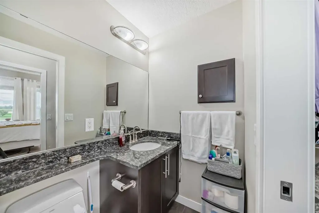 1005B Westmount Drive, #314