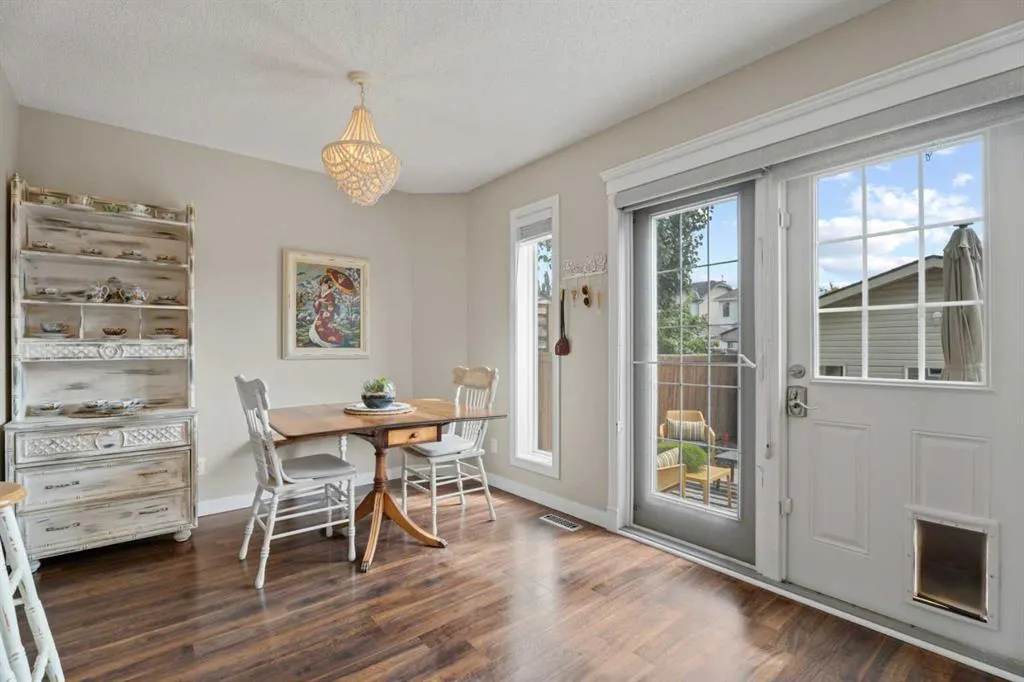 26 Crystal Shores Crescent
