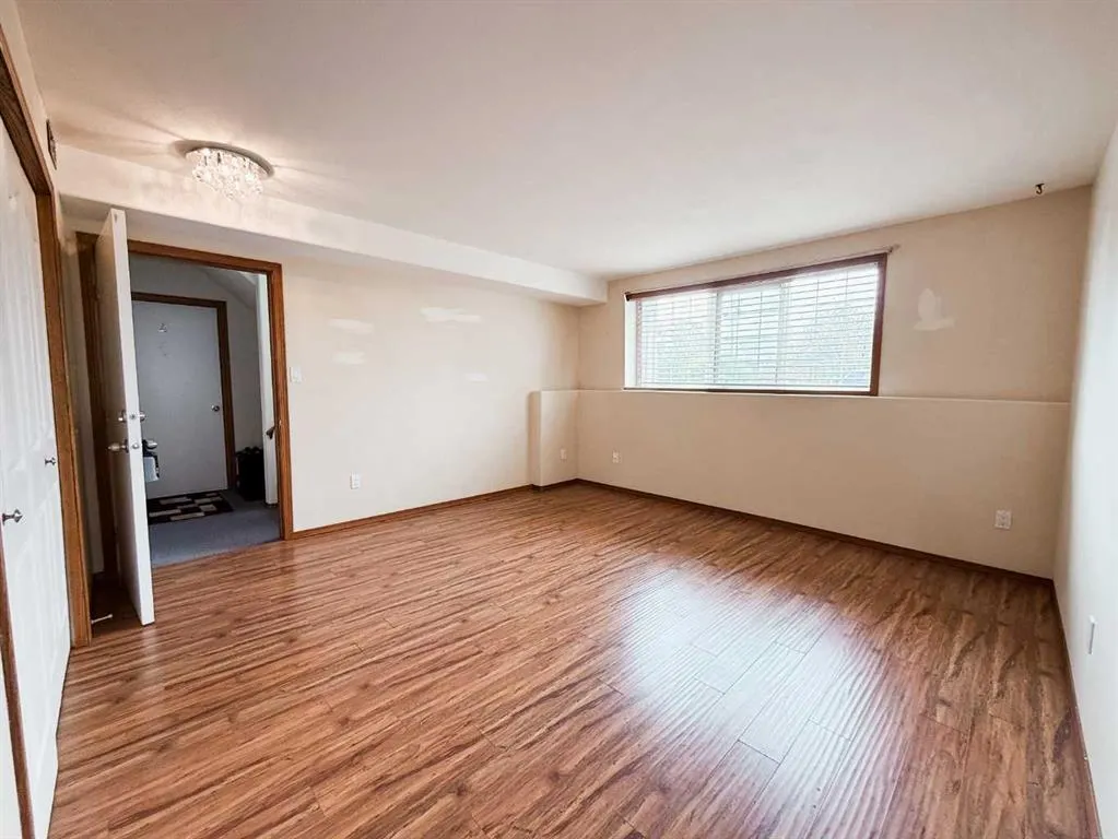 1006 3 Avenue, #3