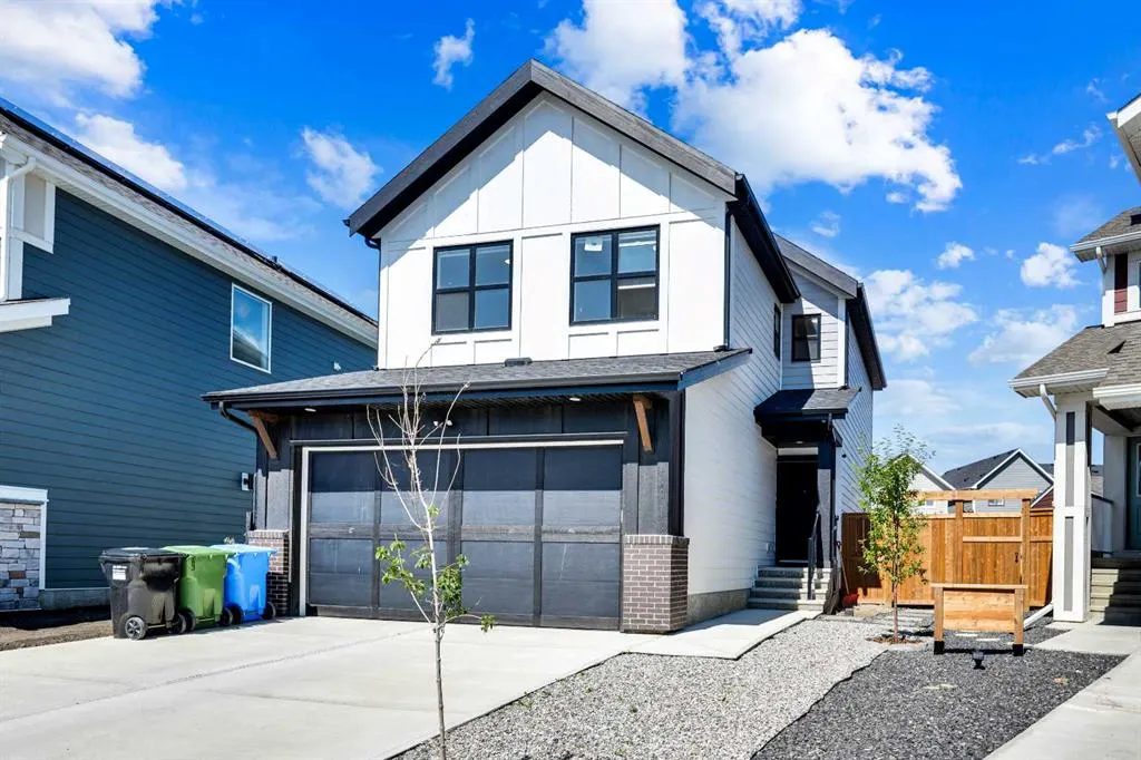 38 Magnolia Court SE