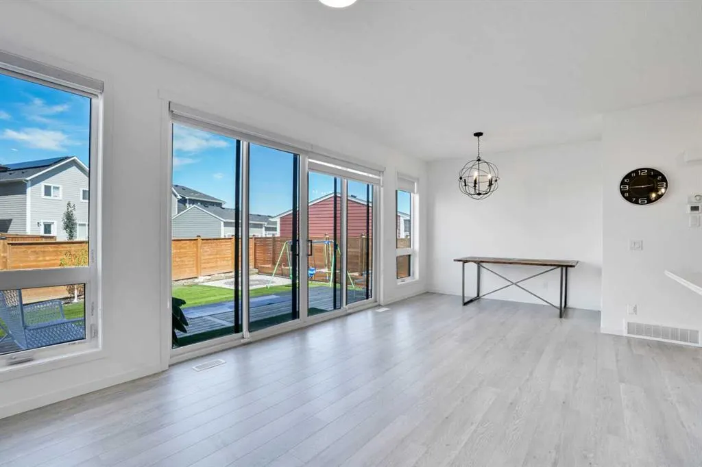 38 Magnolia Court SE