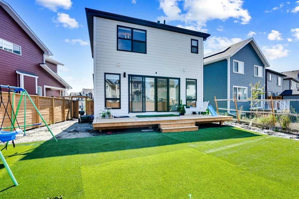 38 Magnolia Court SE