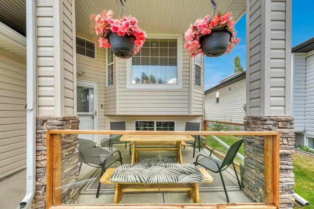 285 West Creek Springs