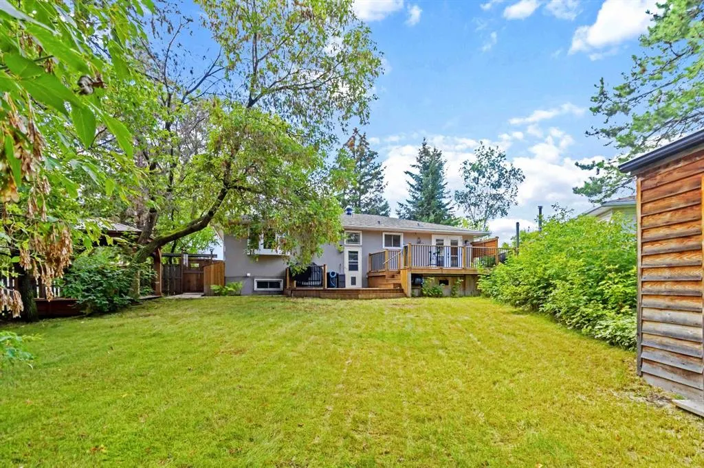 106 Hilltop Crescent