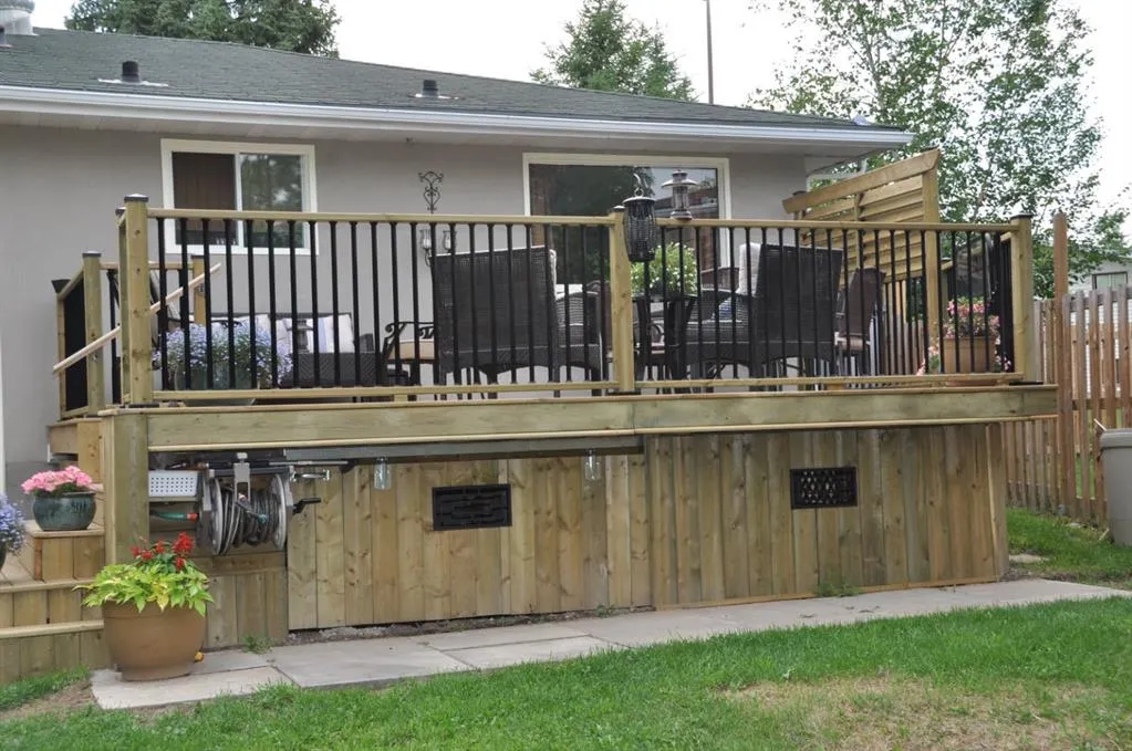106 Hilltop Crescent