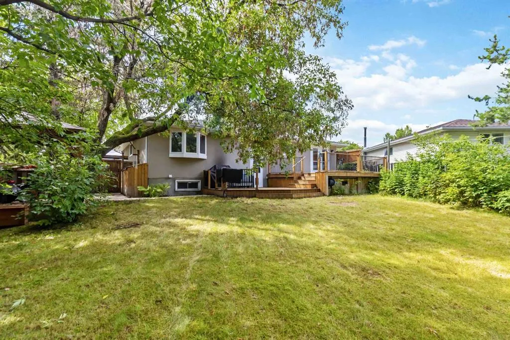 106 Hilltop Crescent