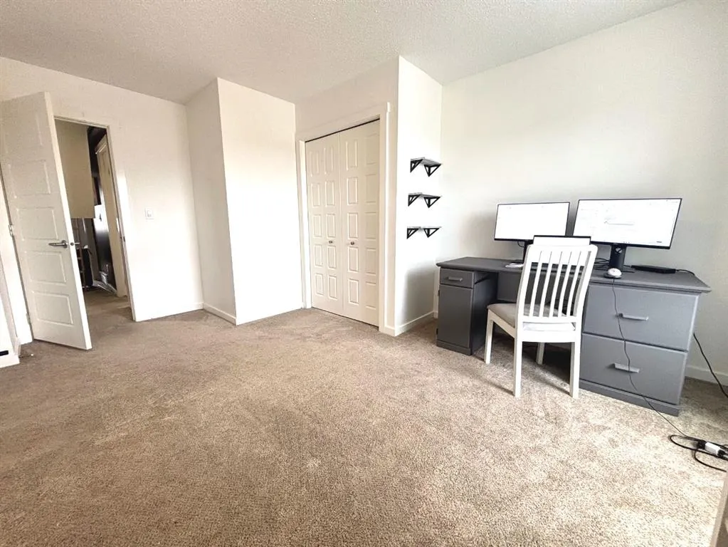 2400 Ravenswood View SE, #1513