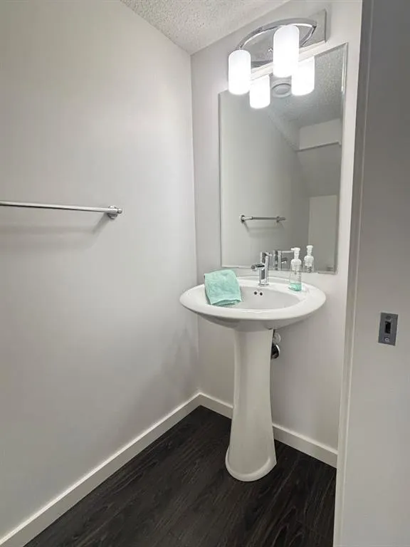 2400 Ravenswood View SE, #1513