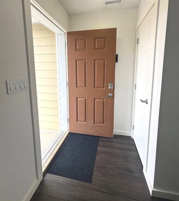 2400 Ravenswood View SE, #1513