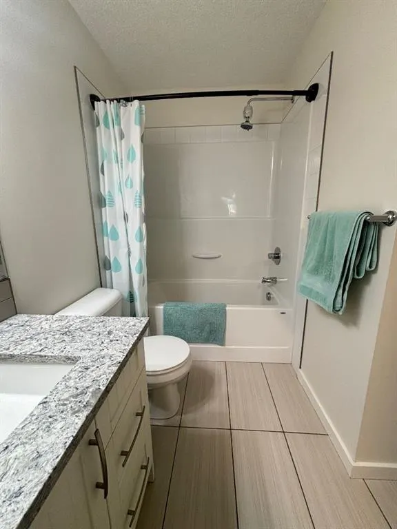 2400 Ravenswood View SE, #1513