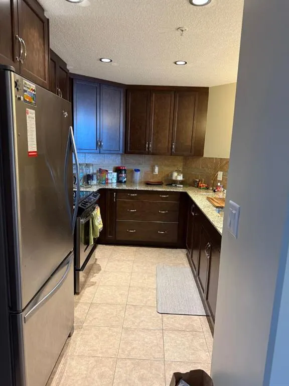 16 Varsity Estates Circle NW, #701