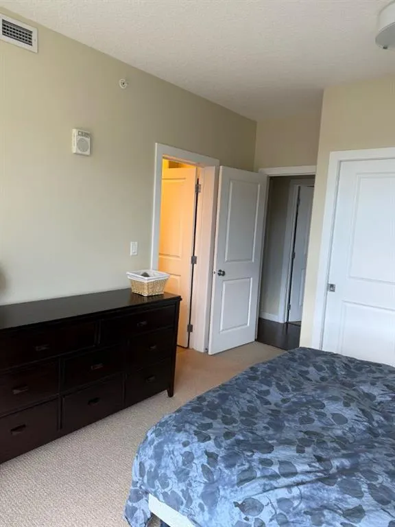 16 Varsity Estates Circle NW, #701