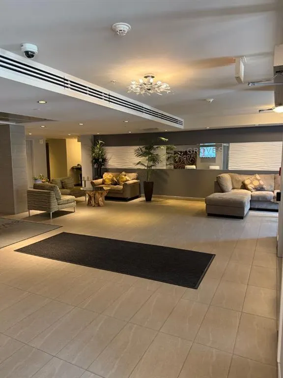 16 Varsity Estates Circle NW, #701
