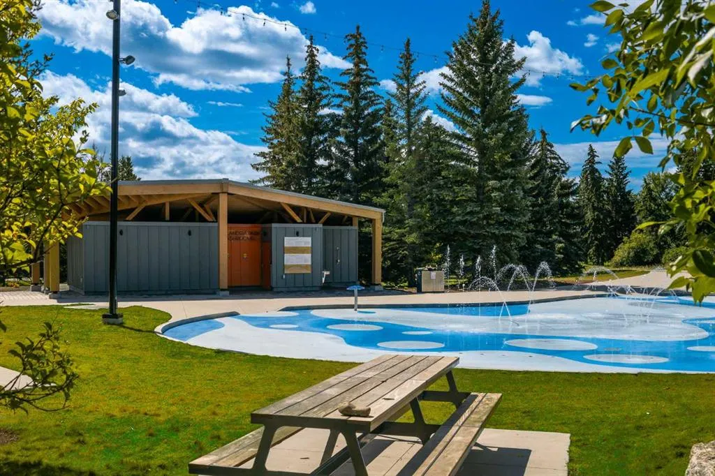 330 Dieppe Drive SW, #302