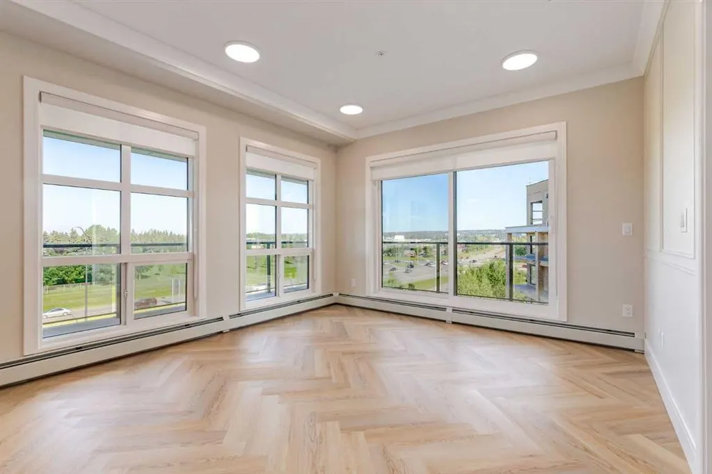 330 Dieppe Drive SW, #302