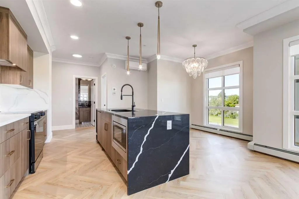 330 Dieppe Drive SW, #302