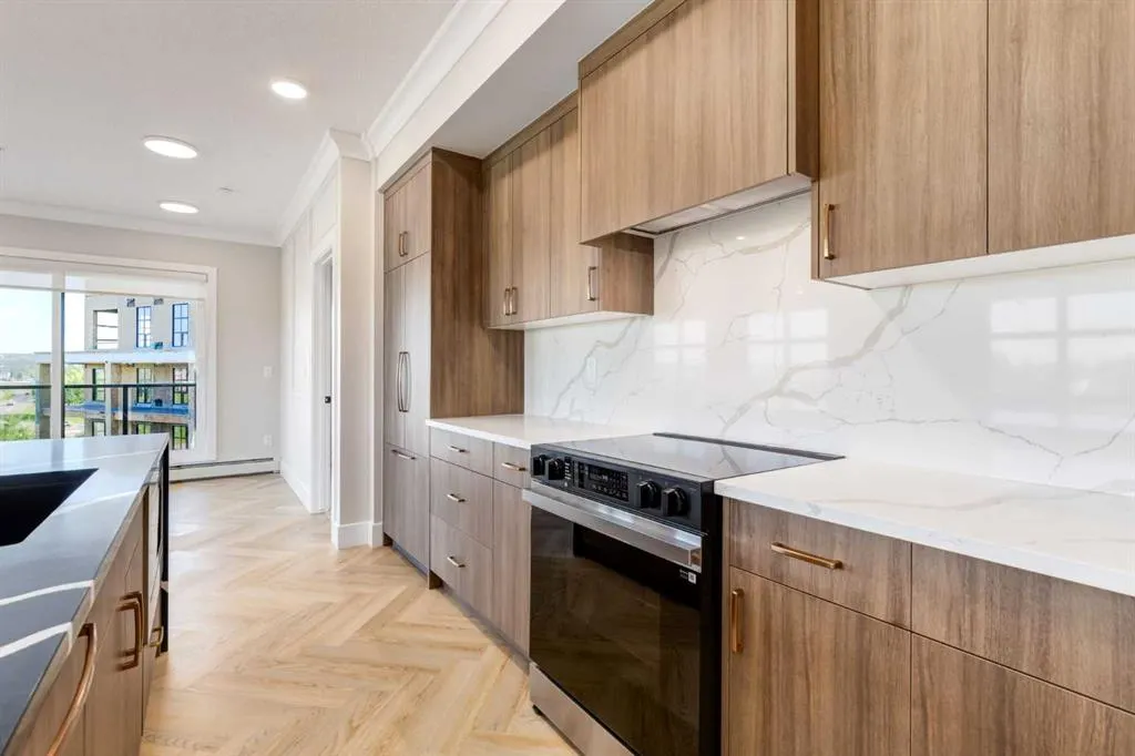 330 Dieppe Drive SW, #302