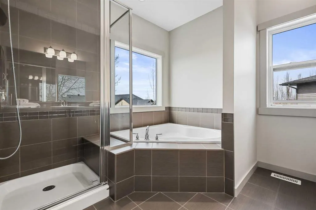 20 Walden View SE