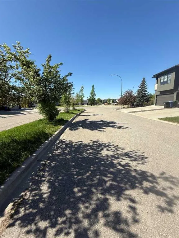 20 Walden View SE