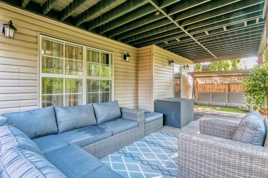 20 Walden View SE