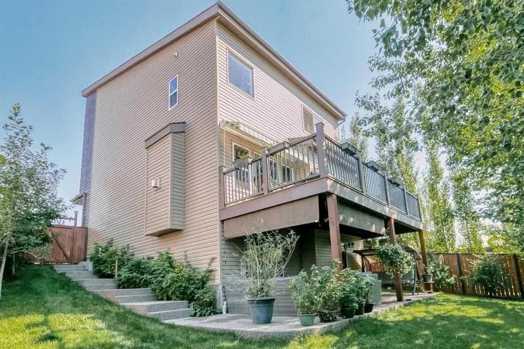 20 Walden View SE