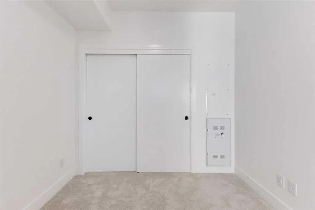 330 Dieppe Drive SW, #117