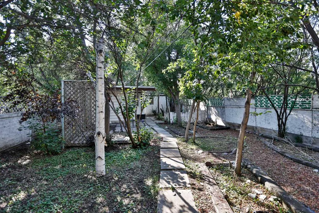 1102 13 Street N