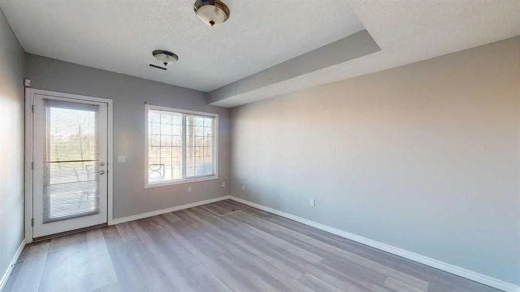 334 Grosbeak Way