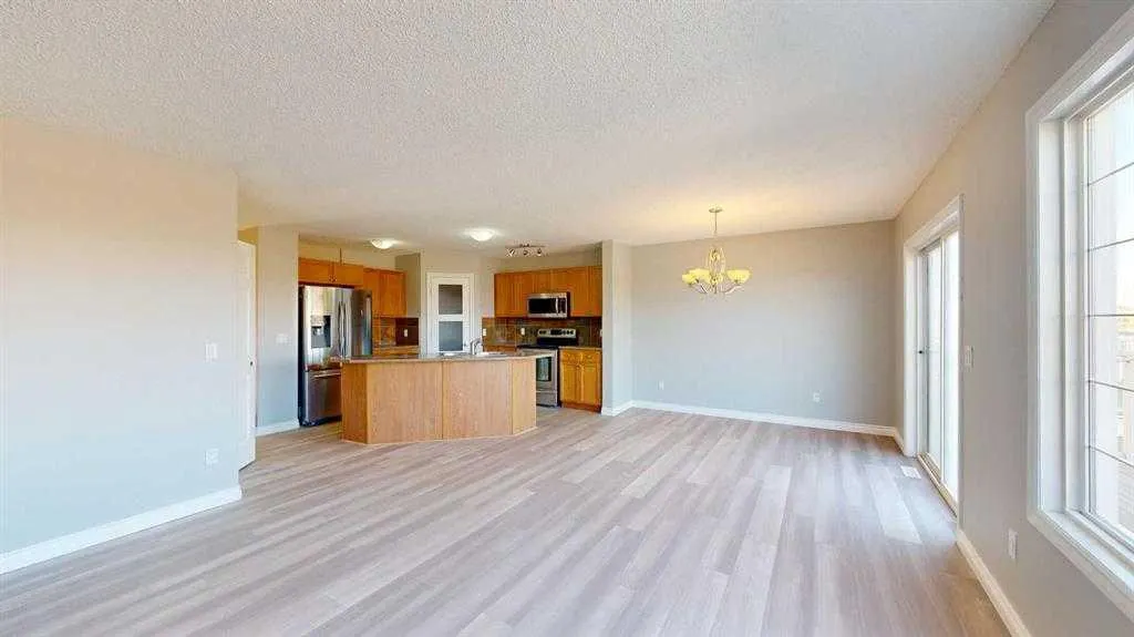 334 Grosbeak Way
