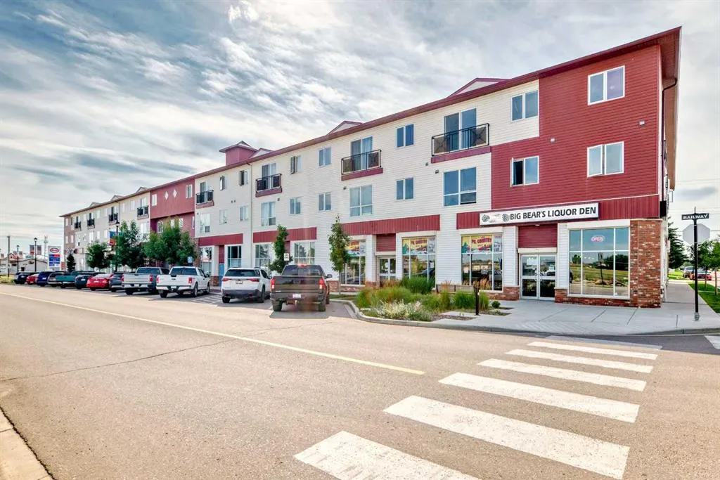 1010 Railway Street, #312