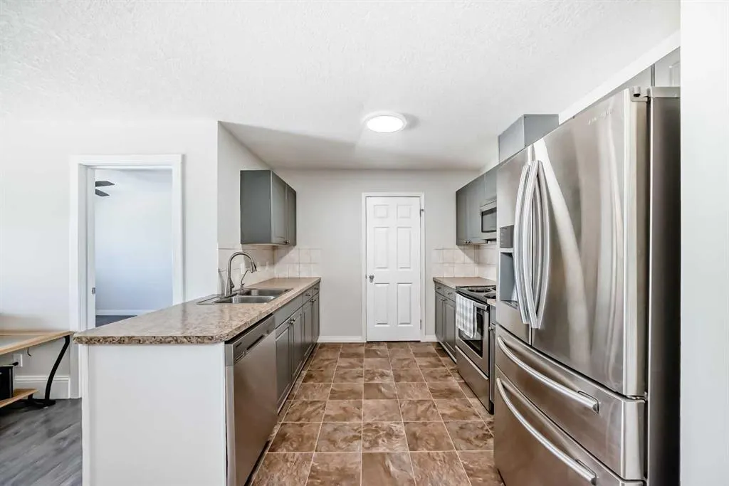 1010 Railway Street, #312