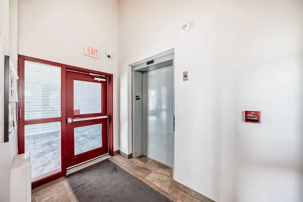 1010 Railway Street, #312
