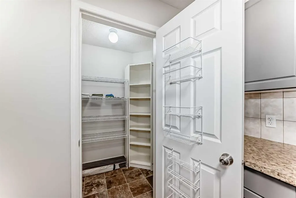 1010 Railway Street, #312