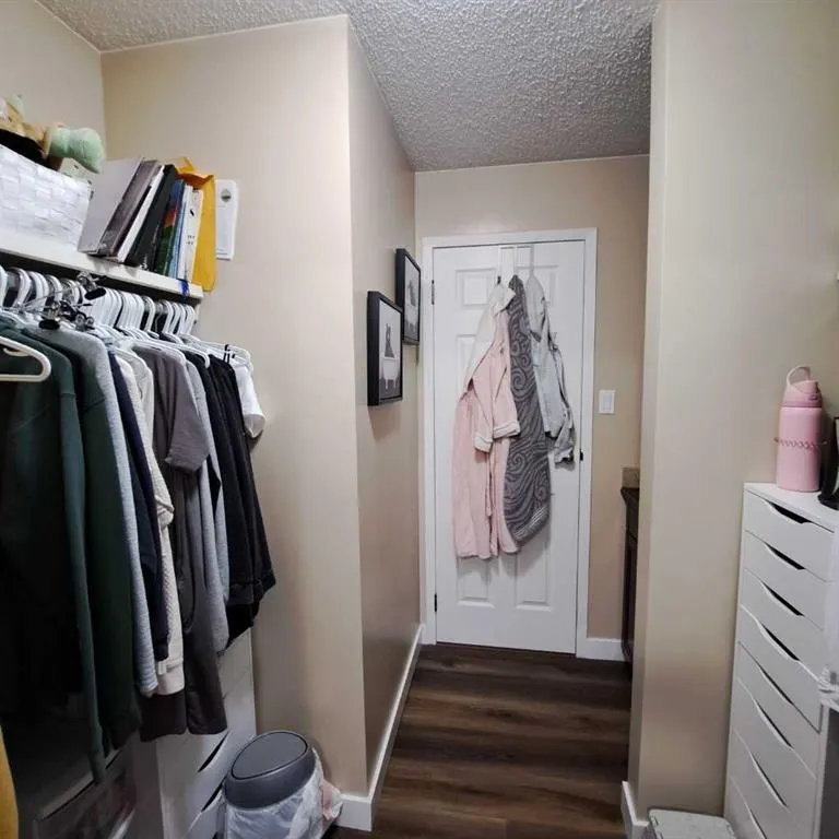 3910 23 Avenue S, #205