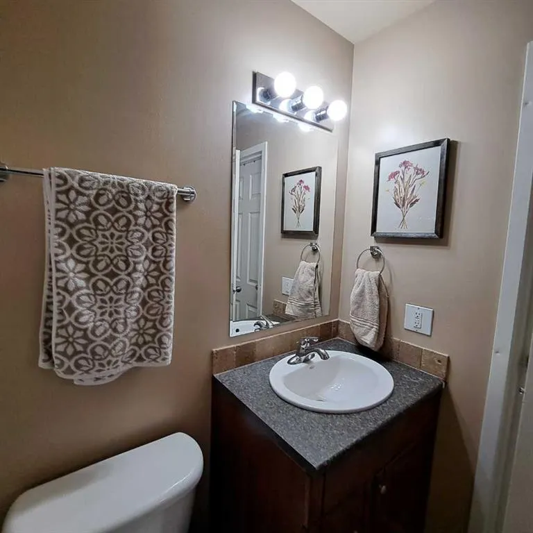 3910 23 Avenue S, #205