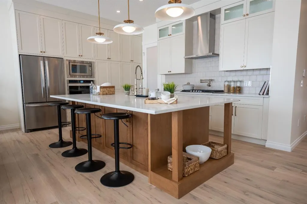 375 Chelsea Passage