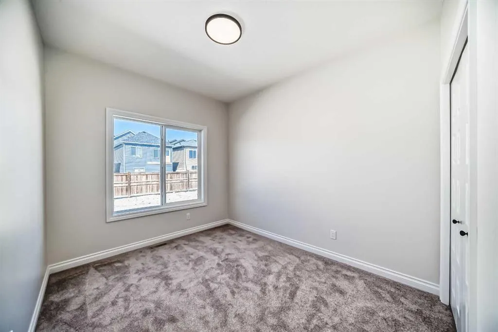 375 Homestead Grove NE
