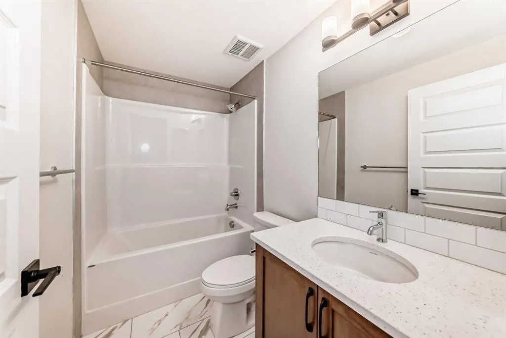 375 Homestead Grove NE